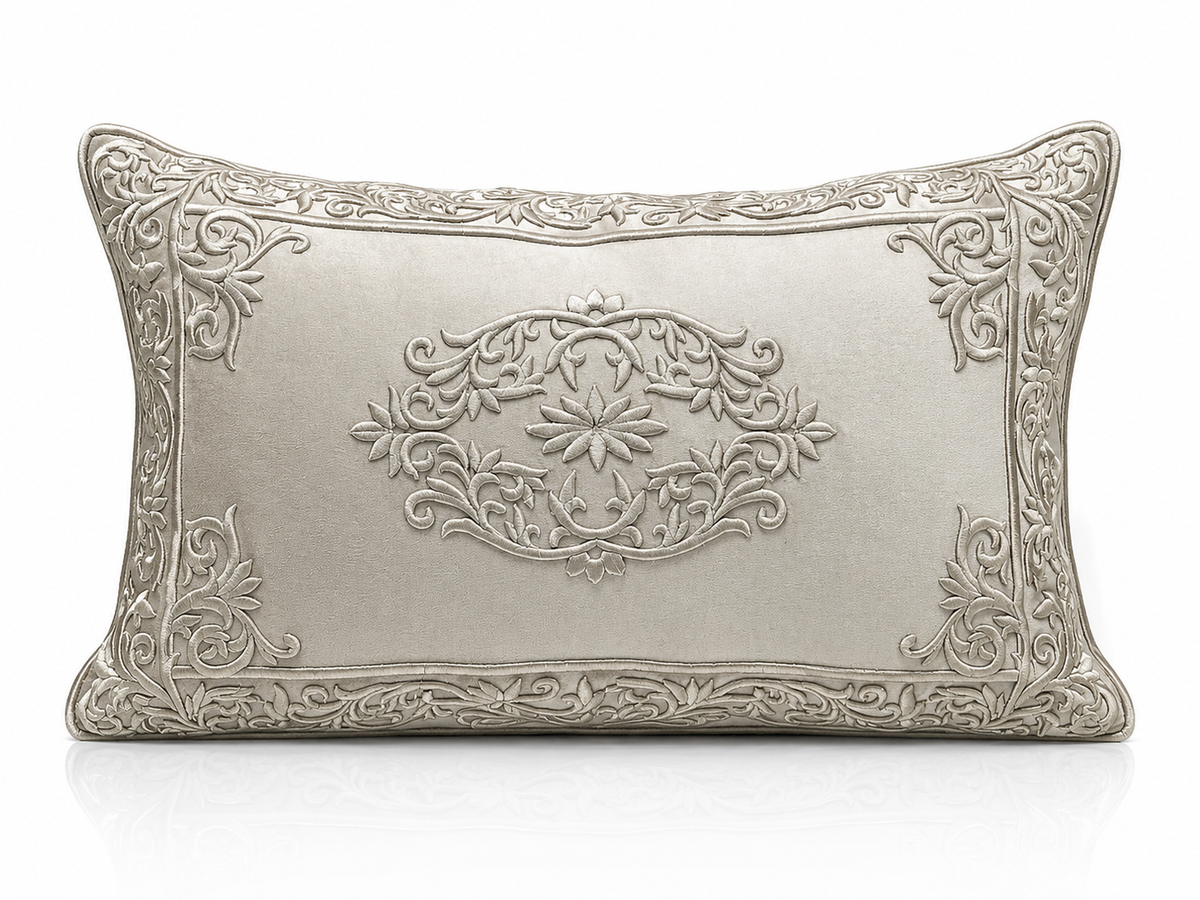 Coussin Médaillon Baroque