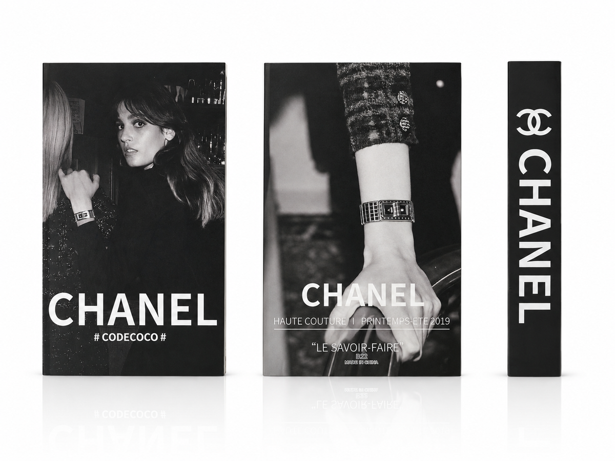 Livre décoratif Chanel noir — image principale